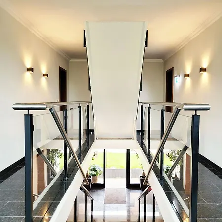 Haffkrug: Modern With Garden View And Terrace Scharbeutz
