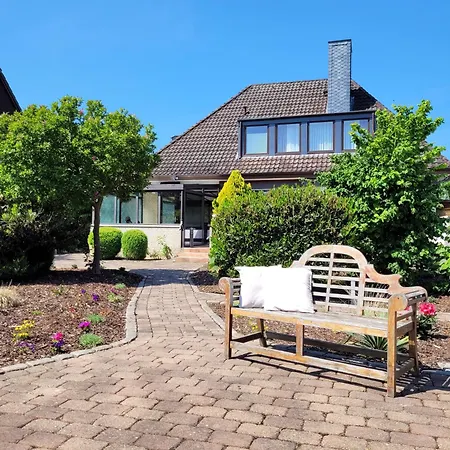 Moderne Mit Sonnenterrasse & Gartenblick - Strandnah Und Hohem Schlafkomfort *