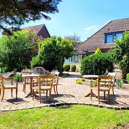 Moderne Mit Sonnenterrasse & Gartenblick - Strandnah Und Hohem Schlafkomfort Scharbeutz
